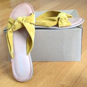 Jeffrey Campbell Size 7/38 yellow gold Suede Twist Slide Sandals leather sole